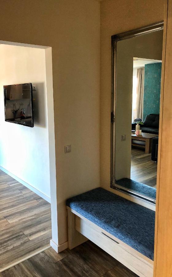 Moment Apartments Сольнок Экстерьер фото